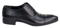 Meeste klassikalised mustad brogue-kingad