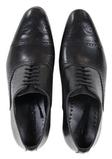 Meeste klassikalised mustad brogue-kingad