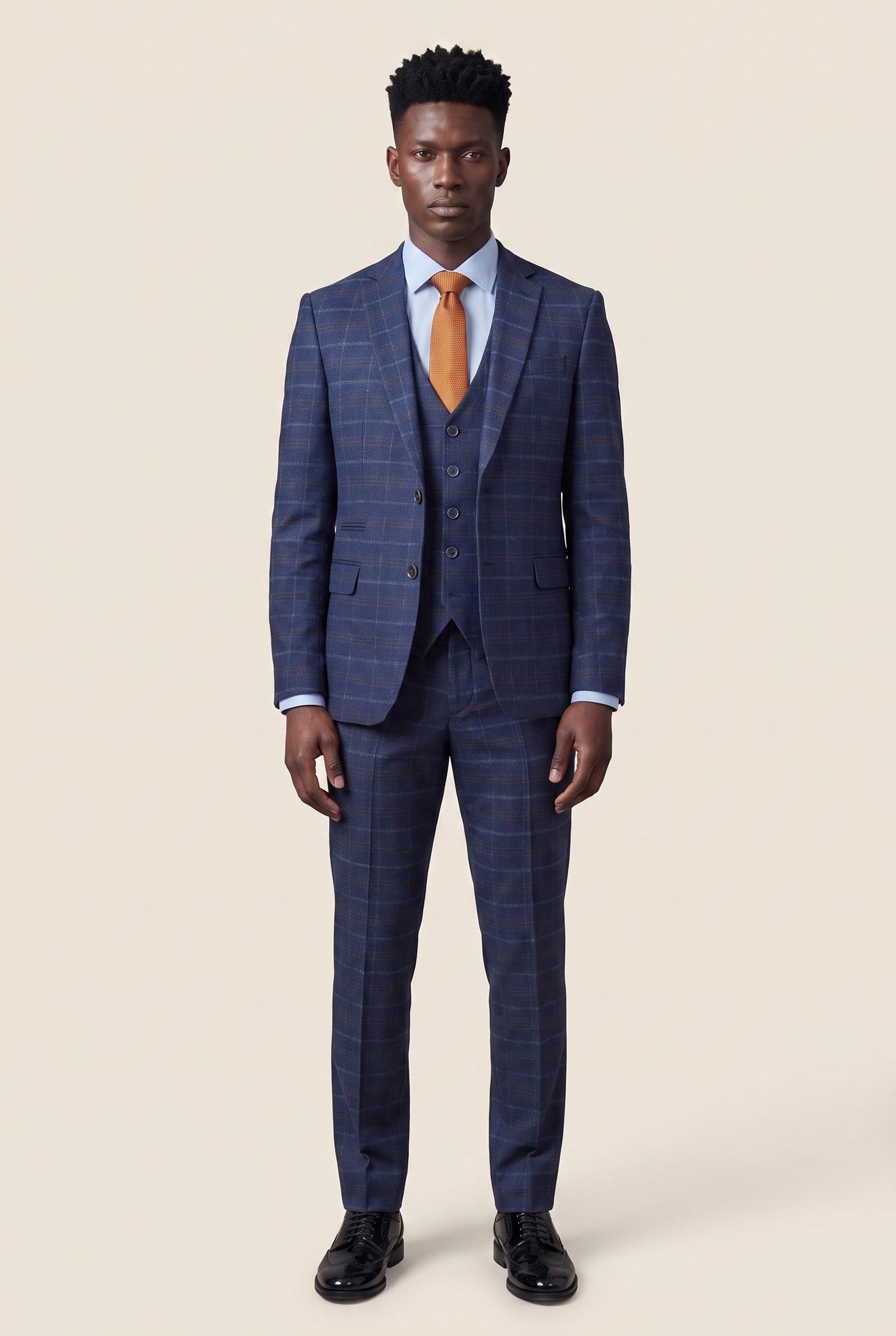 Look #979 styled with Meeste tumesinine ruuduline kolmeosaline ülikond - Paul Andrew Kenneth