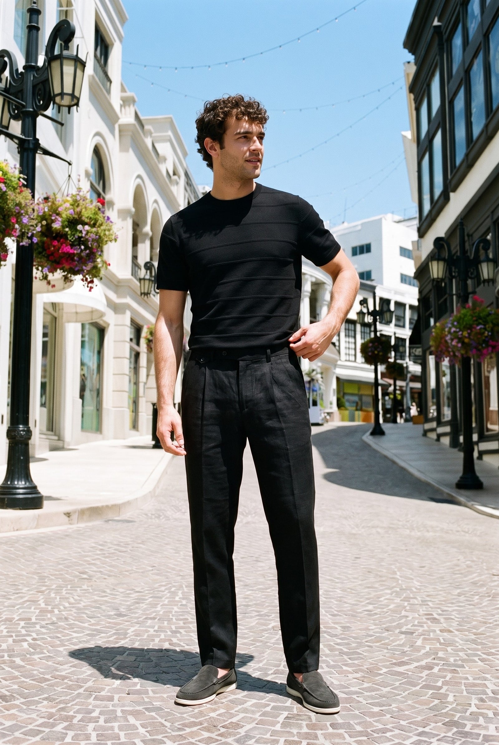 Look #876 styled with Must tekstuuriga kootud T-särk meestele