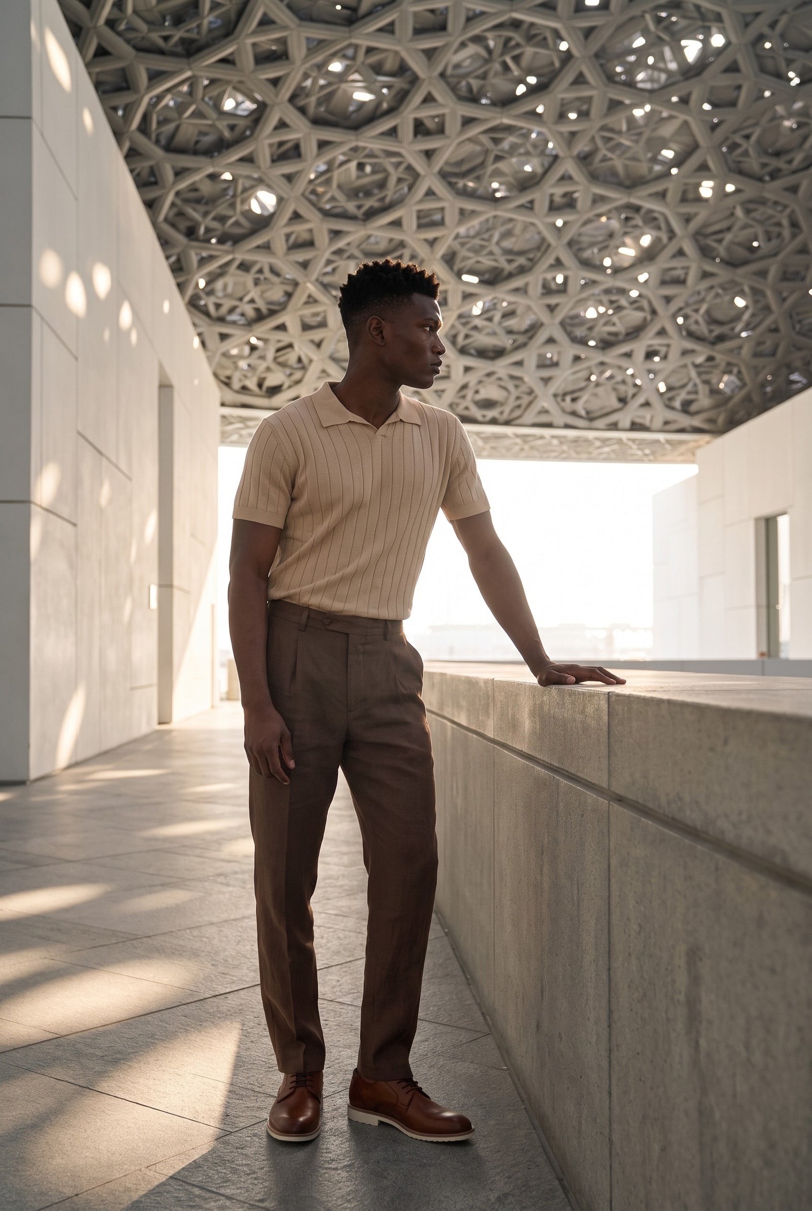 Look #891 styled with Meeste beež soonikkoes kootud polosärk