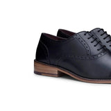 Meeste päris nahast klassikalised mustad paeltega brogue-kingad, elegantsed ja pidulikud nahast vintage-kingad