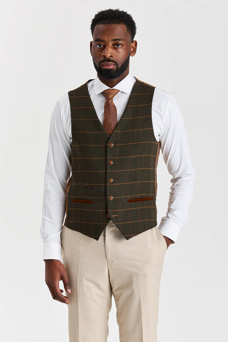 Belmonti beež ülikond ja Harris Green Tweed vest
