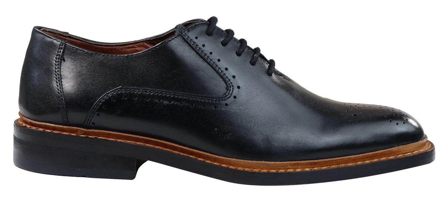 Meeste brogue Oxfordi kingad, helepruunid, mustad paeltega nahast, Goodyeari vöödega