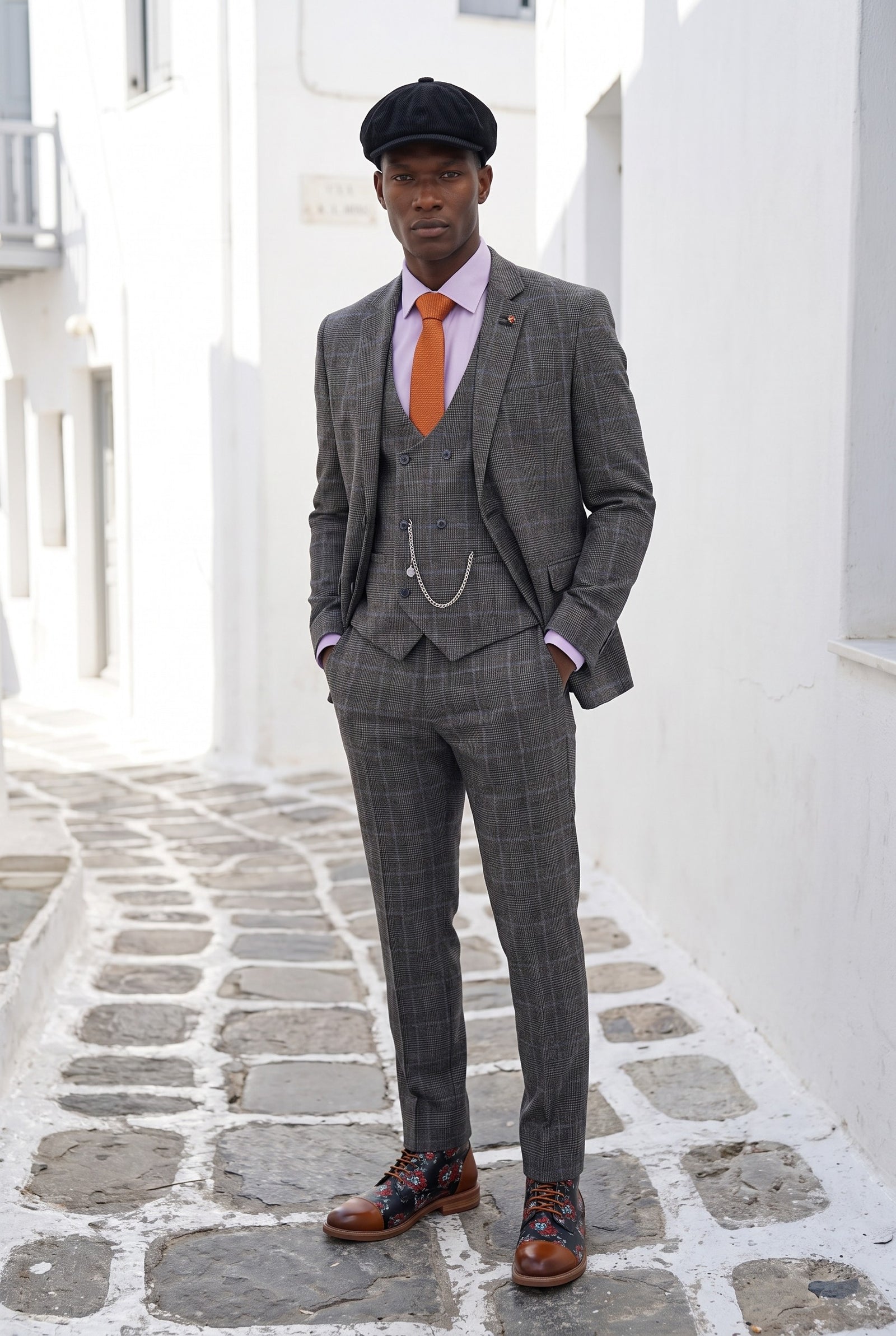 Look #994 styled with Cavani Power - hall ruuduline kolmeosaline ülikond