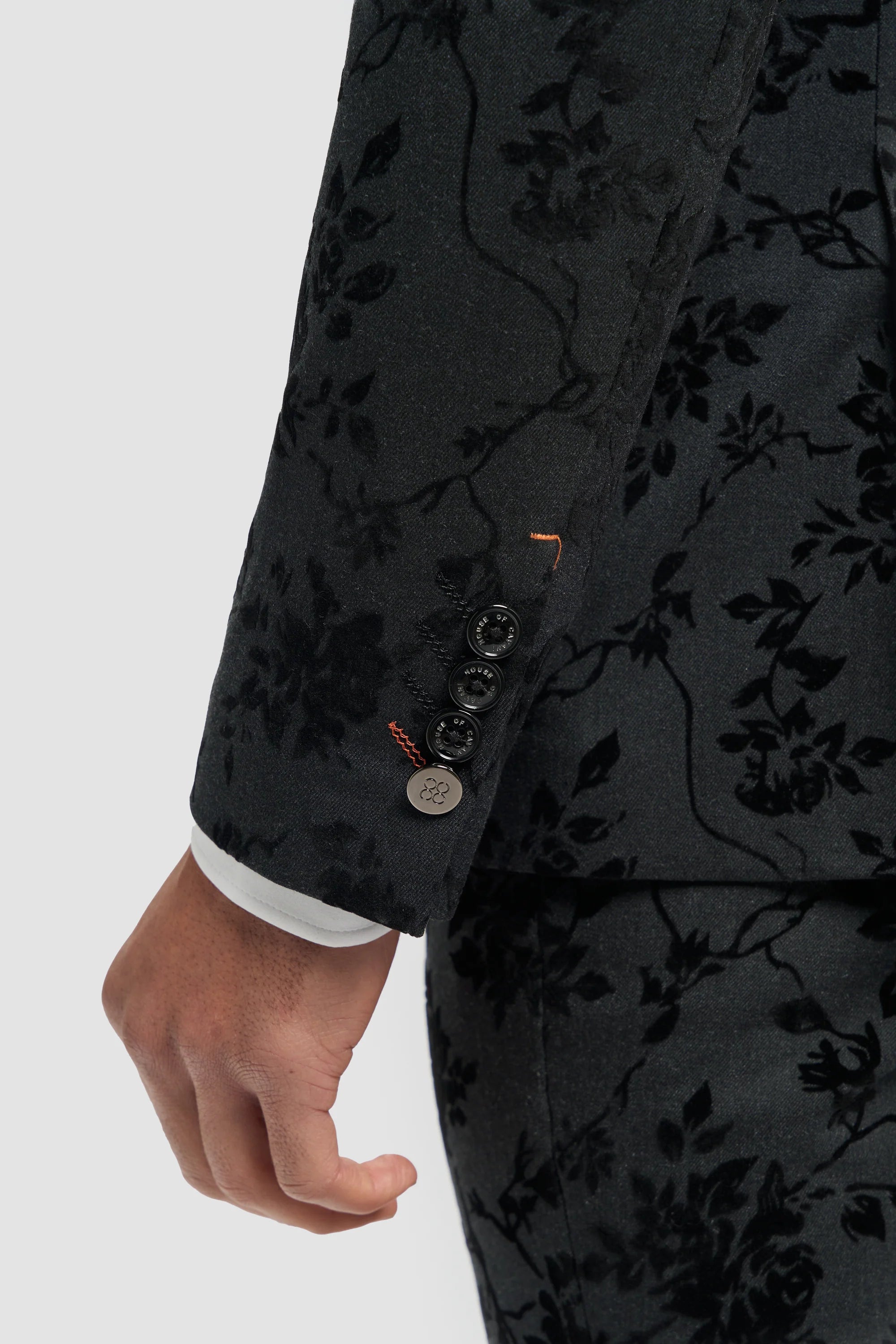 Meeste must kolmeosaline Paisley sametülikond
