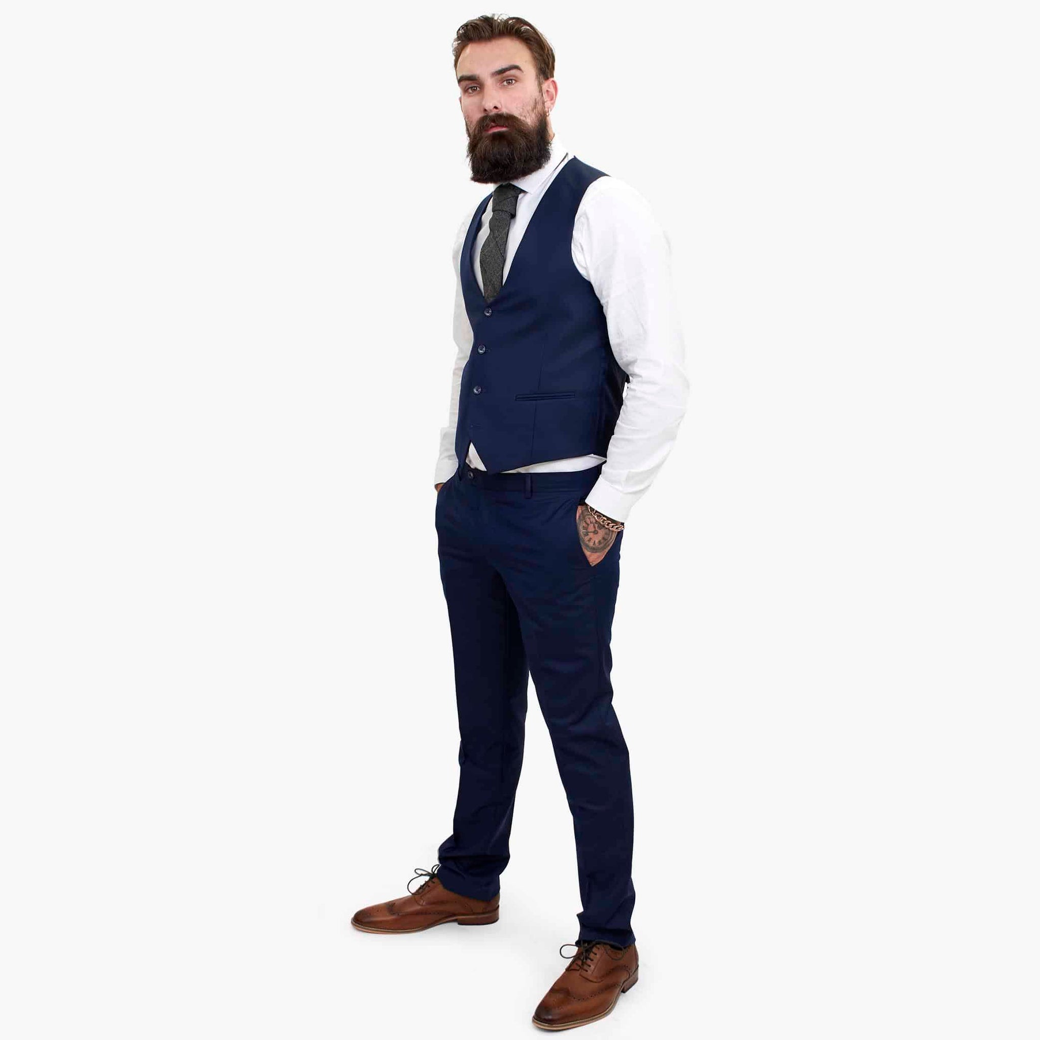 Happy Gentleman BELLO tumesinine kolmeosaline villane ülikond rätsepatööna valminud lõikega