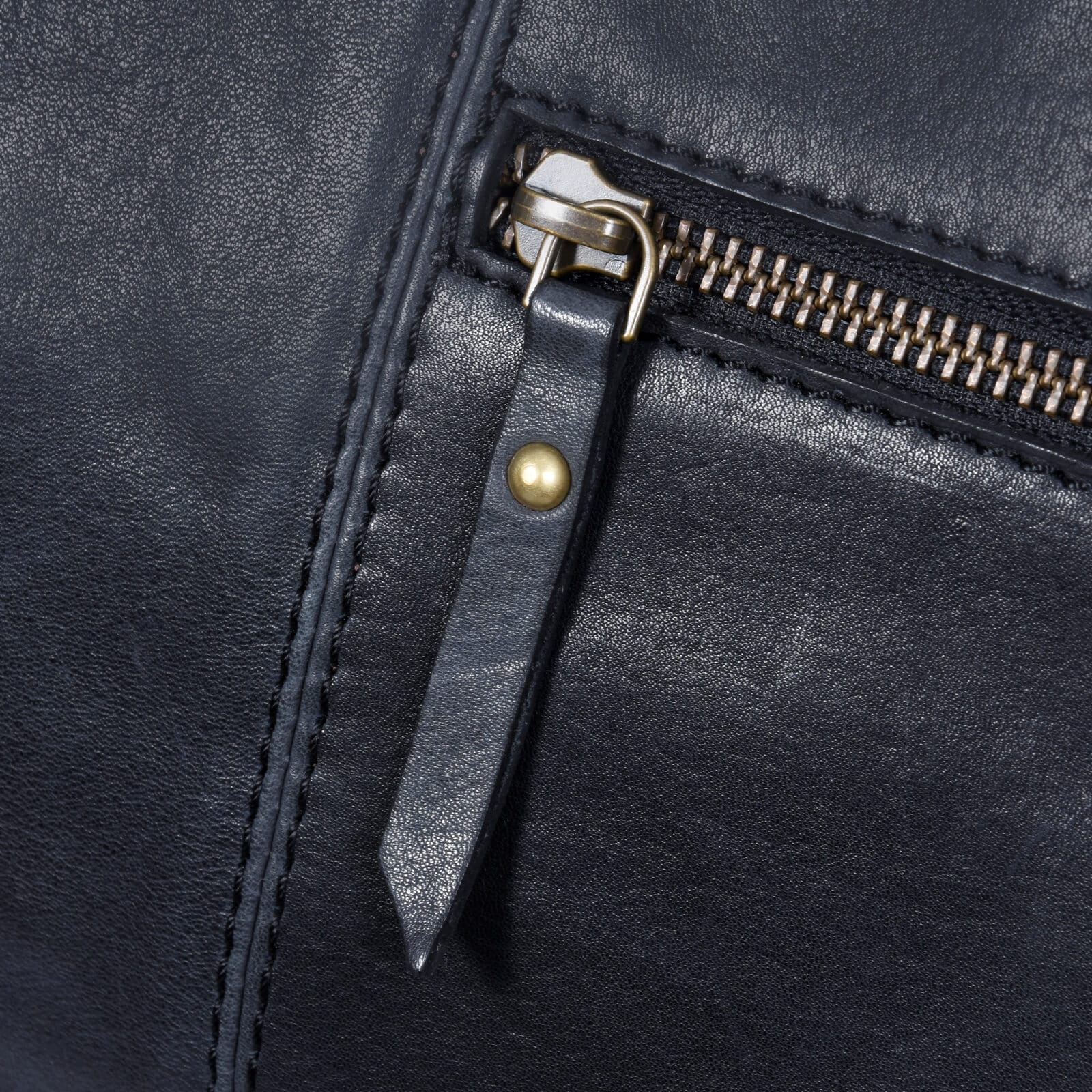 Ehtne nahast vintage käsipagasi reisikott - must