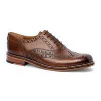 Meeste pruunid tiivakujulised brogue-mustriga Oxfordi kingad