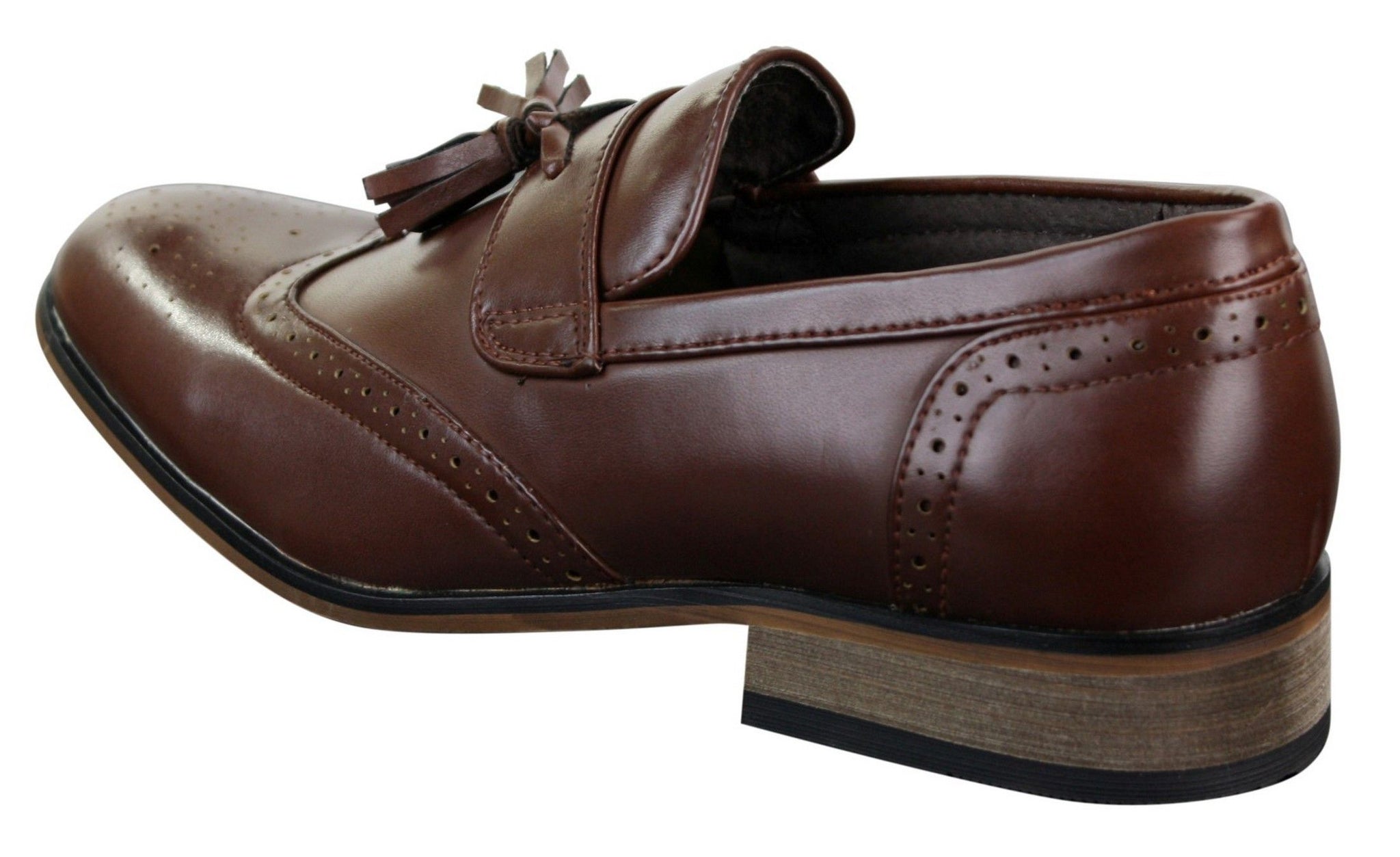 Meeste nahast sussid, tupsudega brogue-saapad, klassikalised, vintage, retro stiilis autokingad