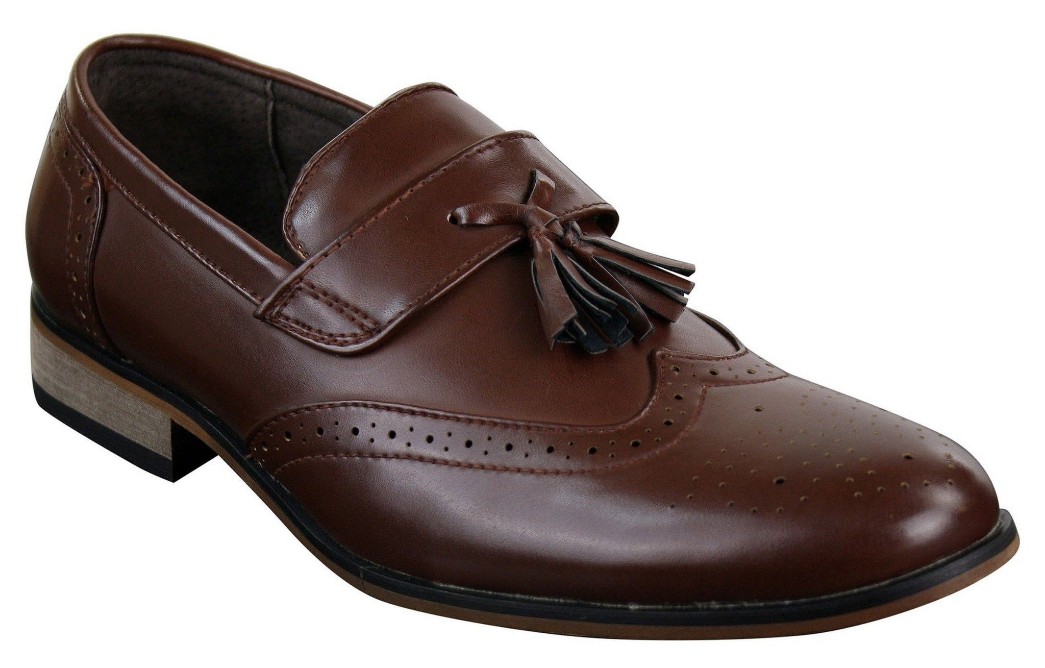 Meeste nahast sussid, tupsudega brogue-saapad, klassikalised, vintage, retro stiilis autokingad