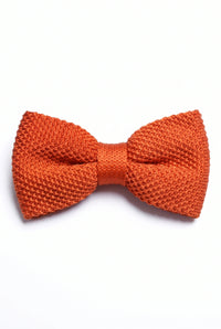 Meeste oranž kootud kikilips