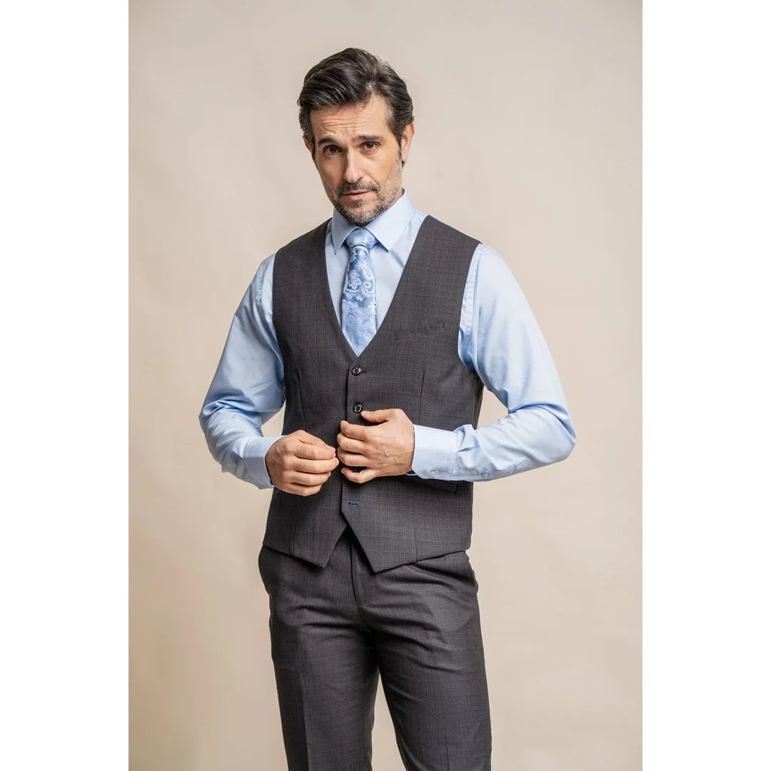 Seeba - meeste klassikaline tumesinine vest