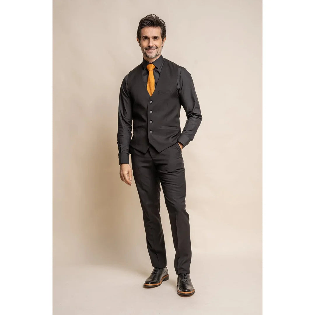 Marco - meeste klassikaline must vest